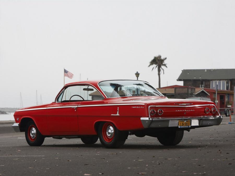  Chevrolet Bel Air 409 Sport Coupe 1961 года  (фото 6 из 10)